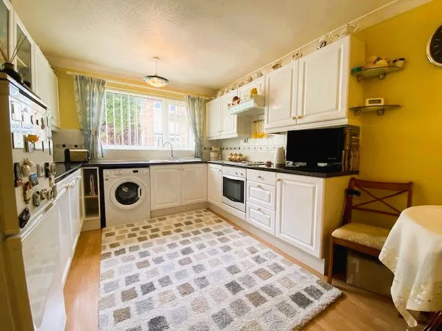 The Walk, Walton, Felixstowe, Suffolk, IP11 9DA, photo 6