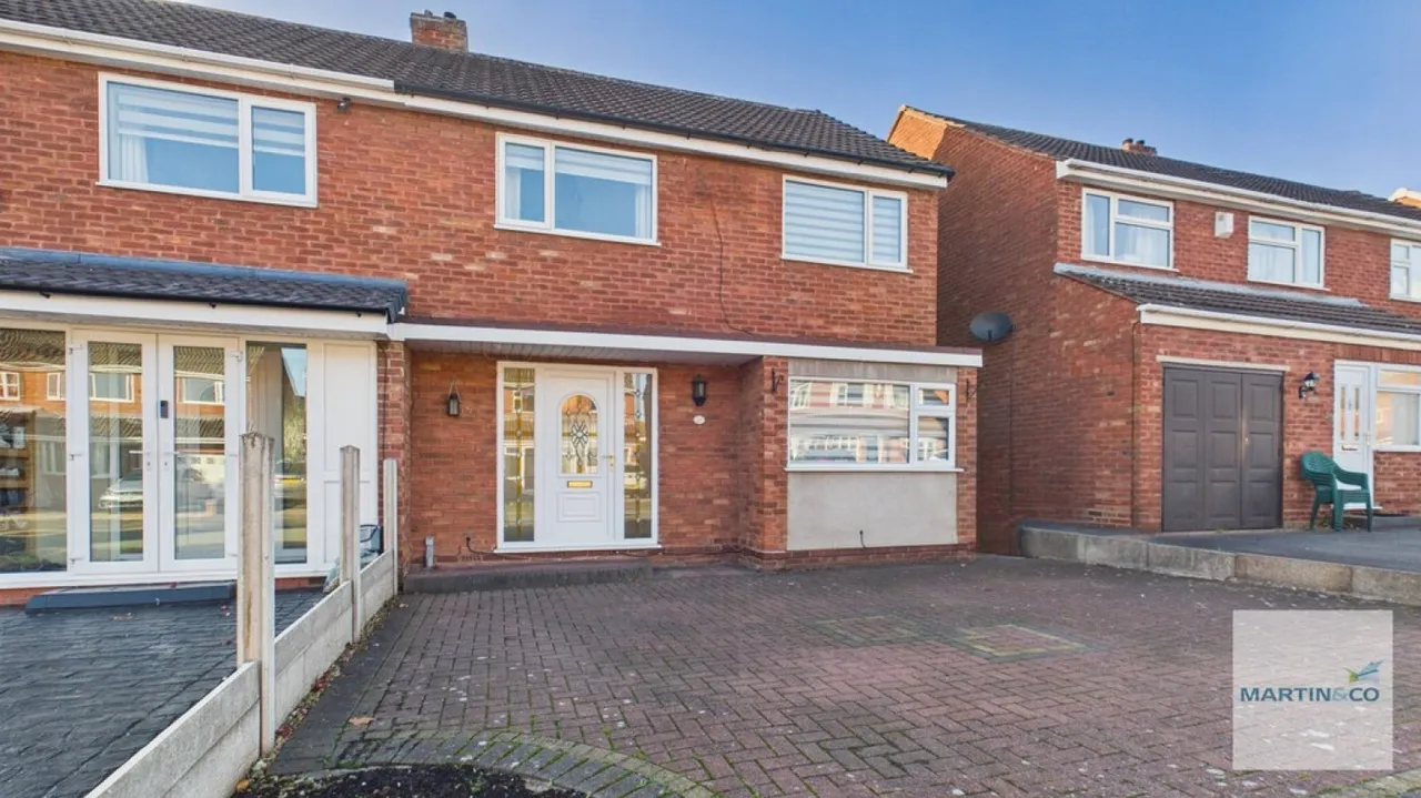 Torc Ave, Tamworth, B77, photo 24