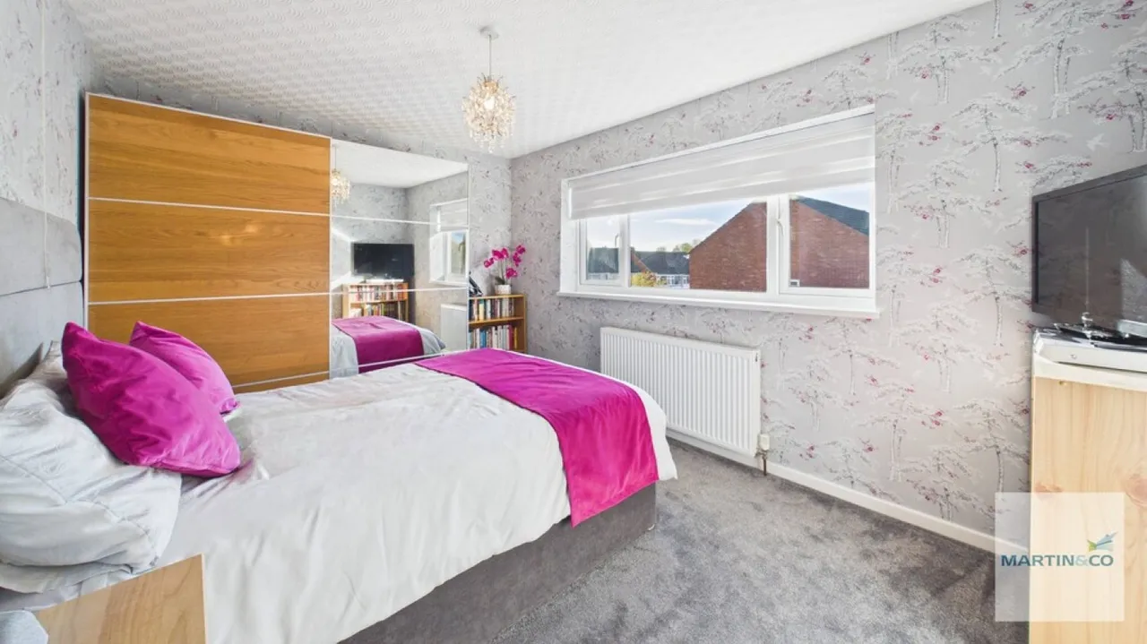 Torc Ave, Tamworth, B77, photo 17