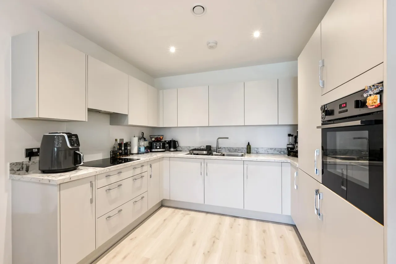Luxton House, Barking, IG11, photo 3