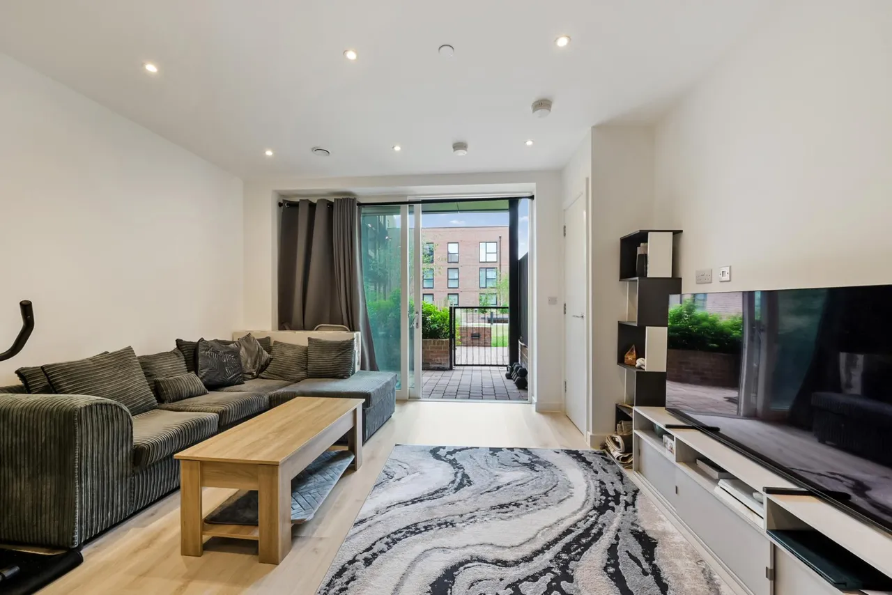Luxton House, Barking, IG11, photo 8