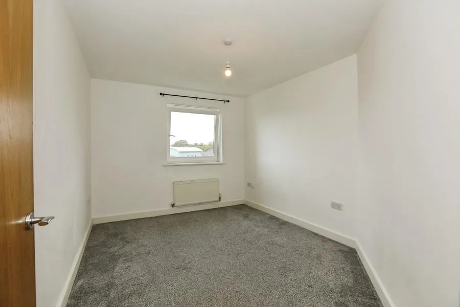 Reynolds Avenue, Redhill, RH1, photo 5