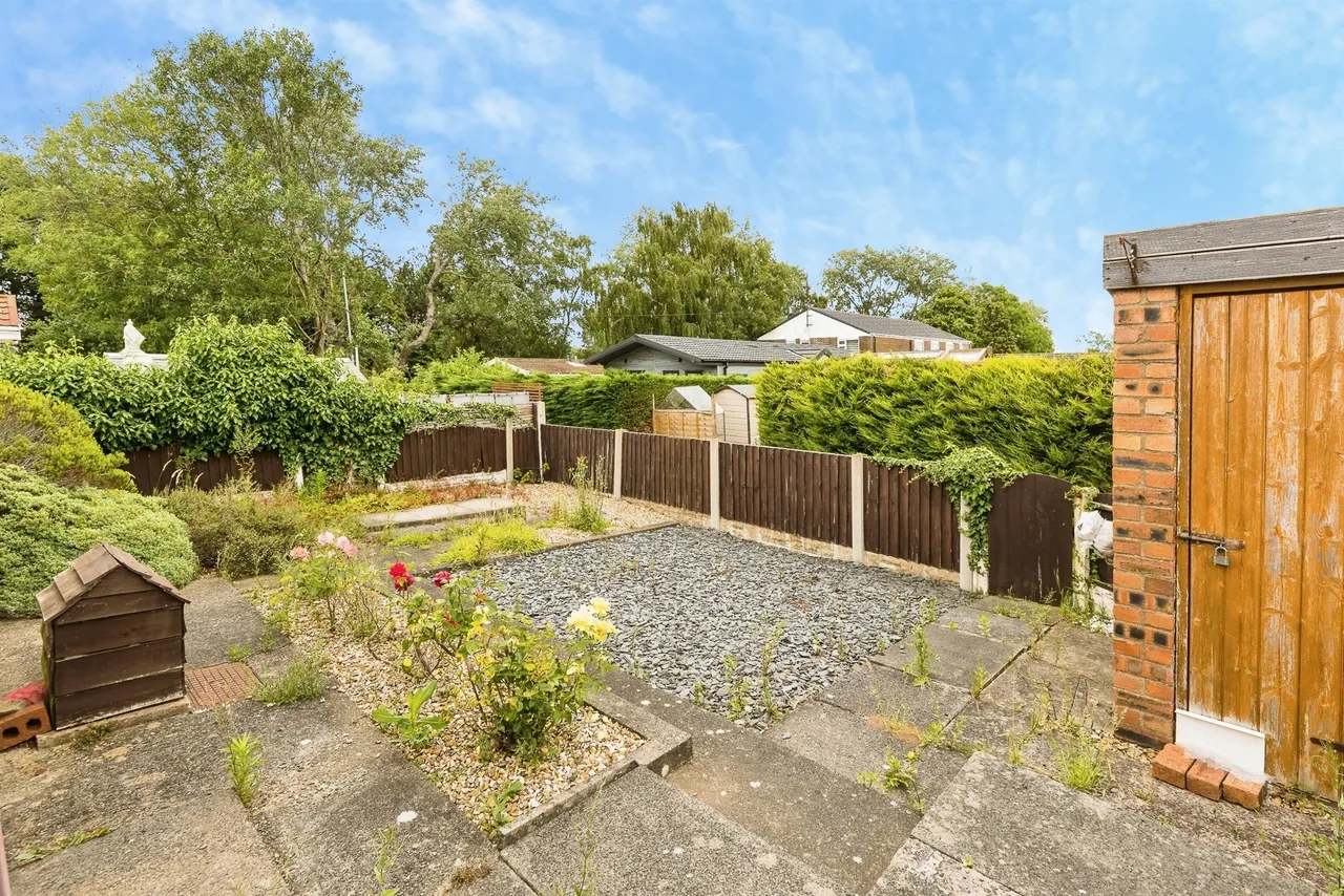 Orchard Park, Elton, CH2, photo 2