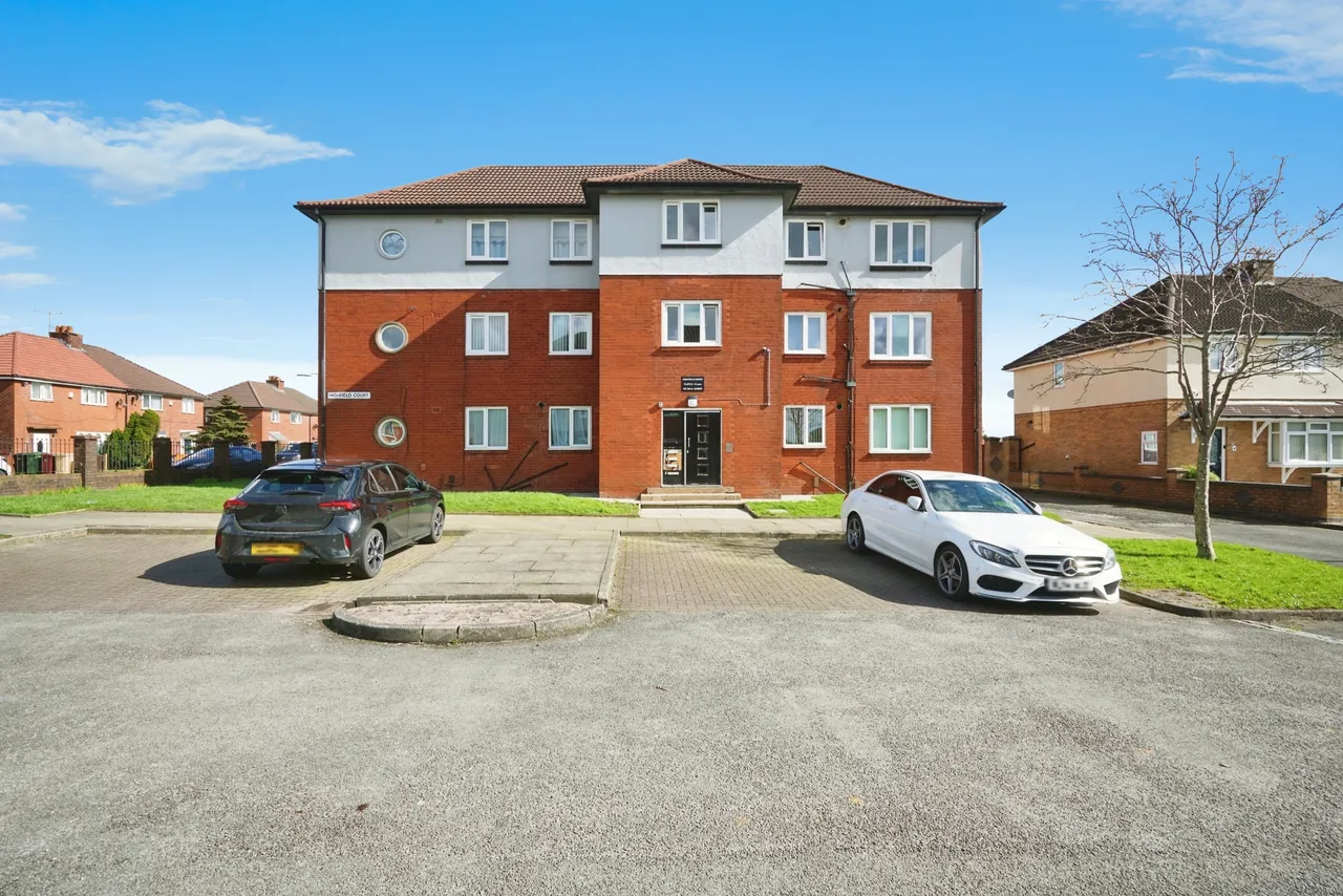 Masefield Drive, Bolton, photo 9