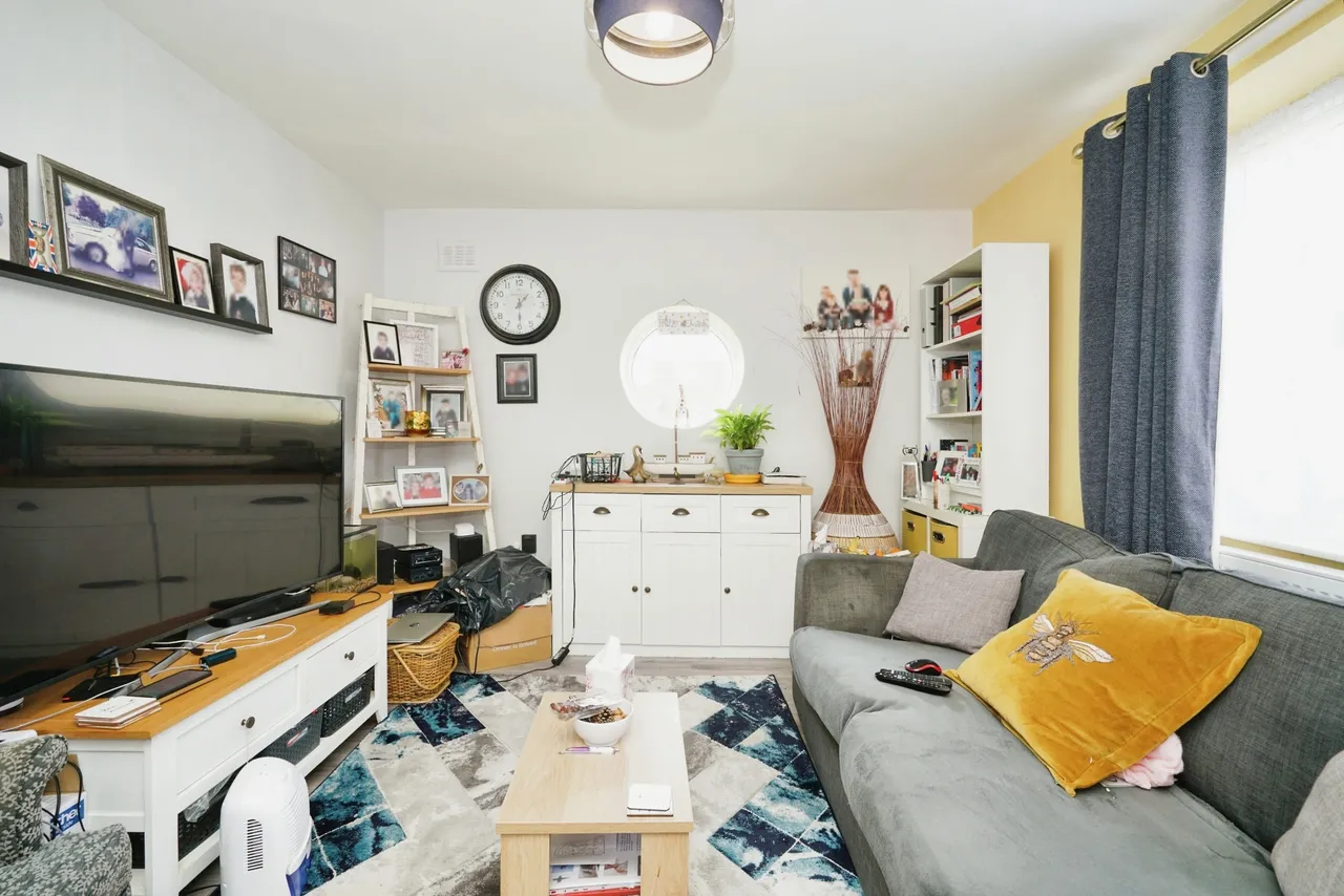 Masefield Drive, Bolton, photo 2
