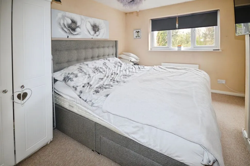 Vicarage Gardens, Swadlincote, Derbyshire, DE11, photo 7