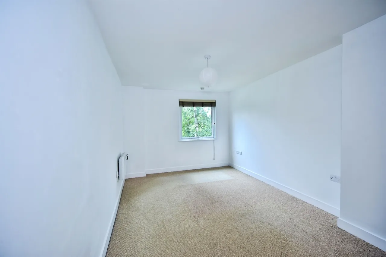 Sandling Lane, Maidstone, ME14, photo 10