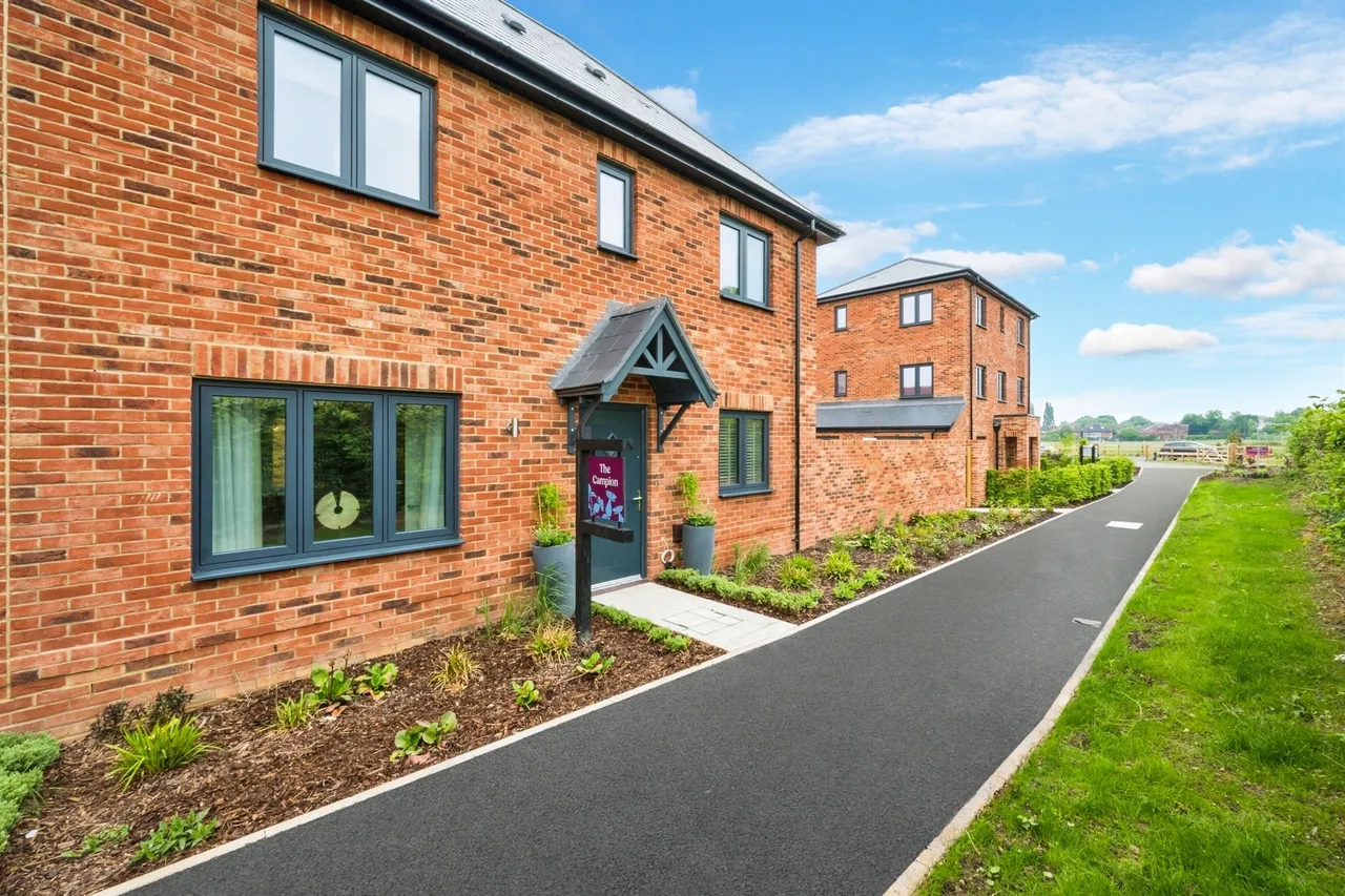 The Lower Acre, Horton Heath, SO50, photo 8