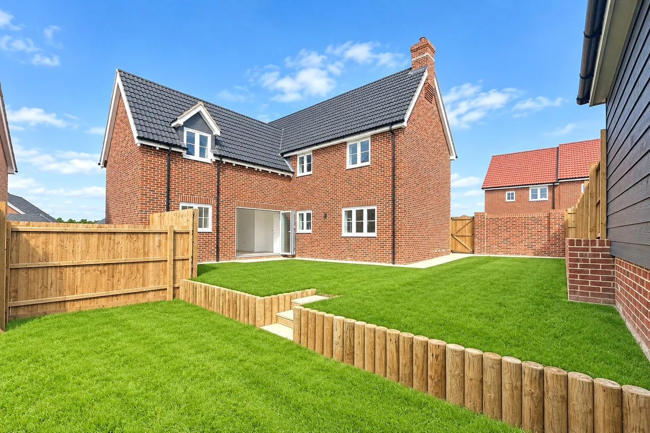 4 bed house for sale, Beccles Road, Loddon, NR14