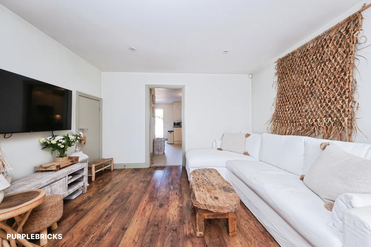 Hayes Road, Deanshanger, MK19, photo 6