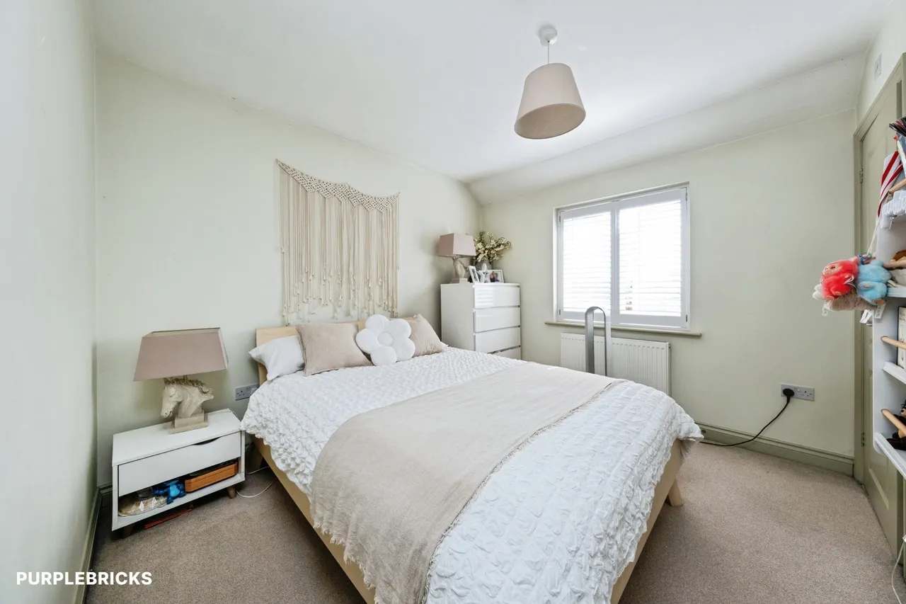 Hayes Road, Deanshanger, MK19, photo 13
