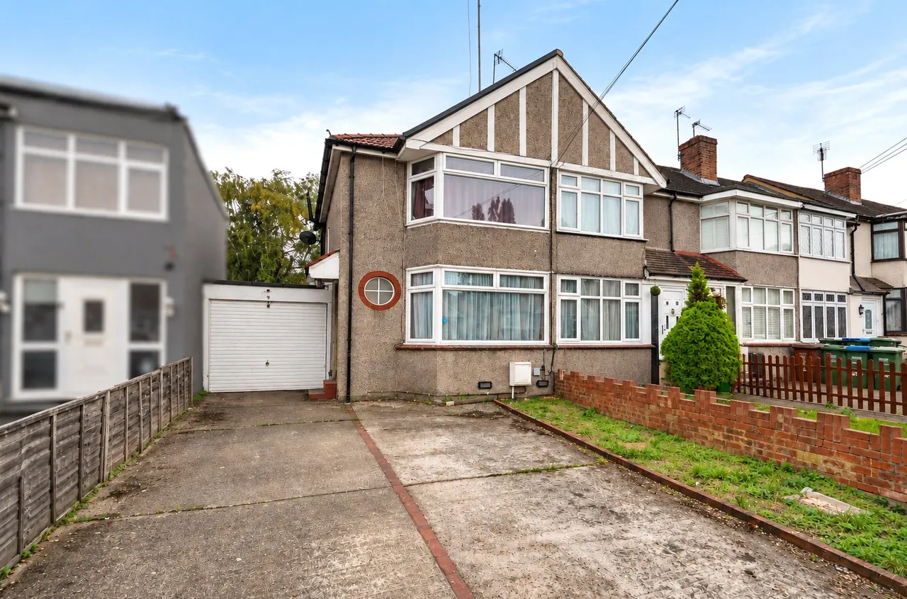 2 bed house for sale, Parkside Avenue, Bexleyheath, DA7