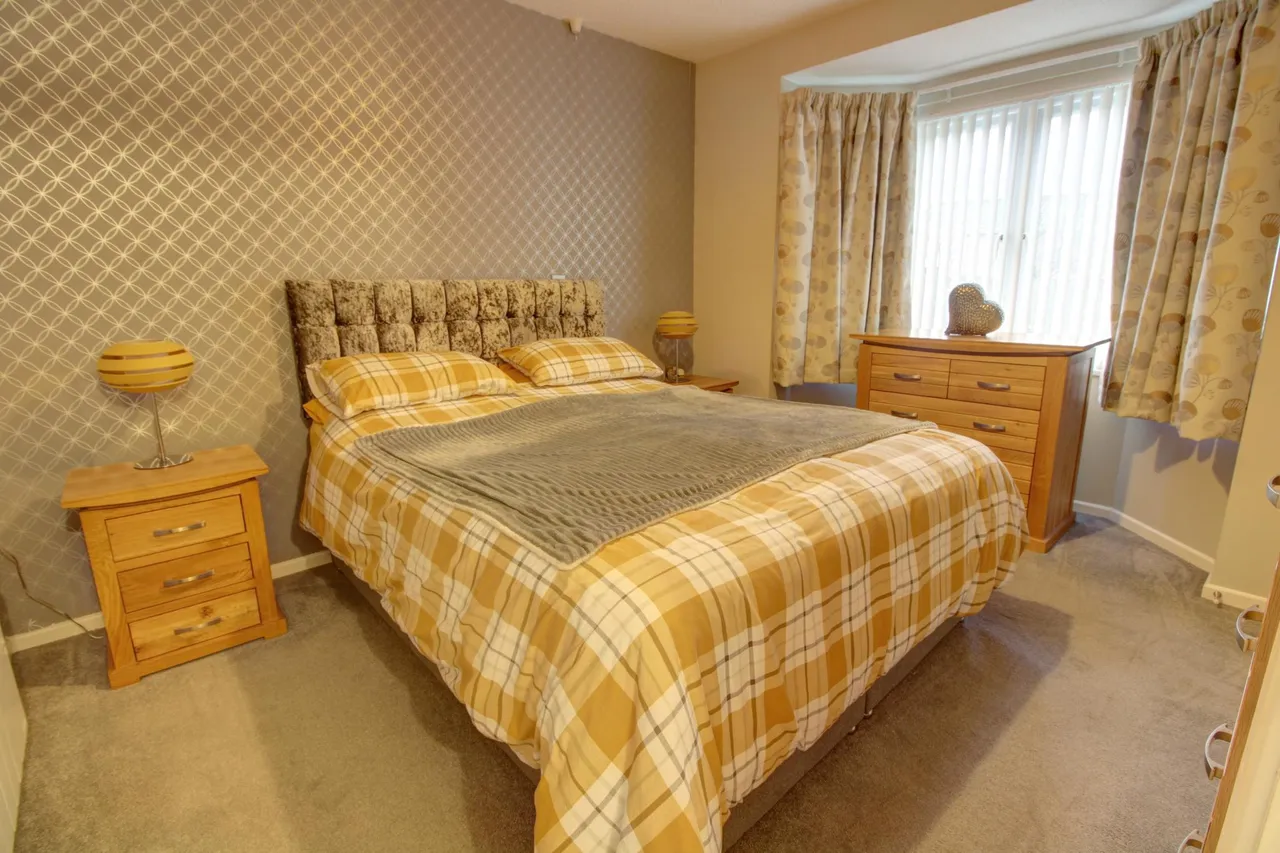 Ferndale Court, Thatcham, RG19, photo 5