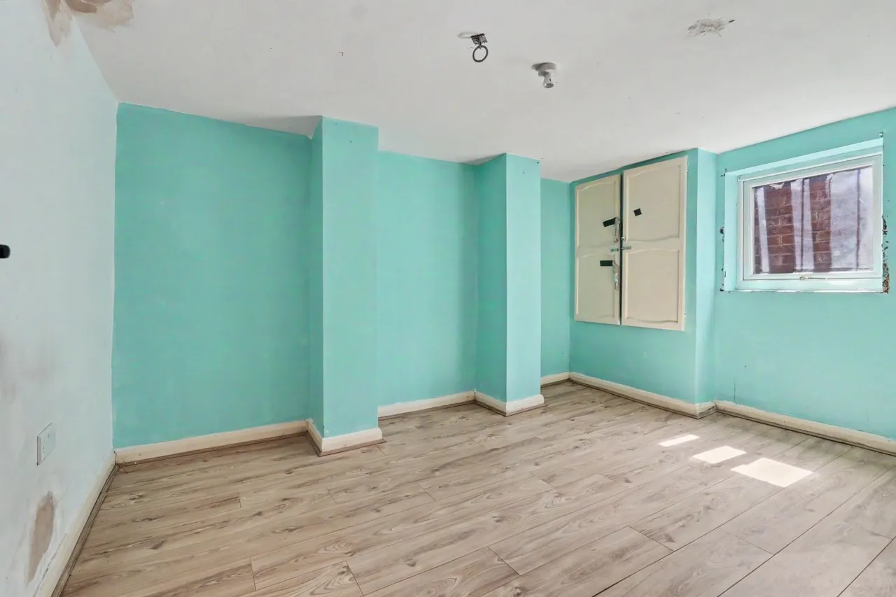 Ashdown Road, Wakefield, WF1, photo 16