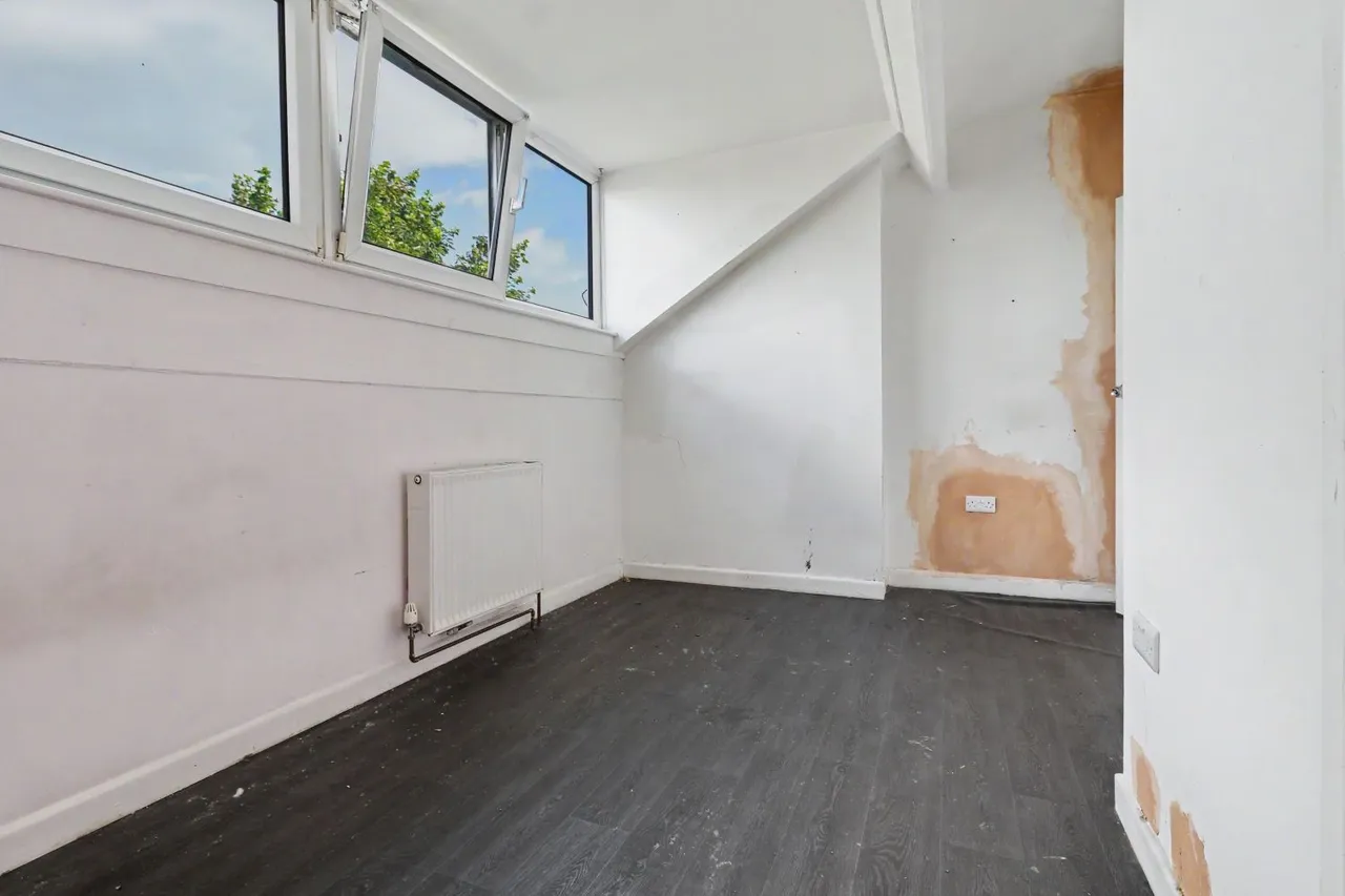 Ashdown Road, Wakefield, WF1, photo 13