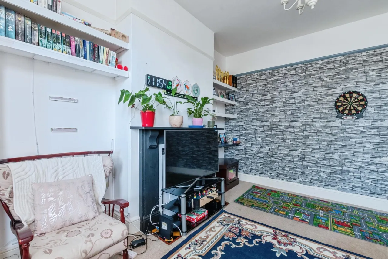 Charles Road, Poole, BH15, photo 4