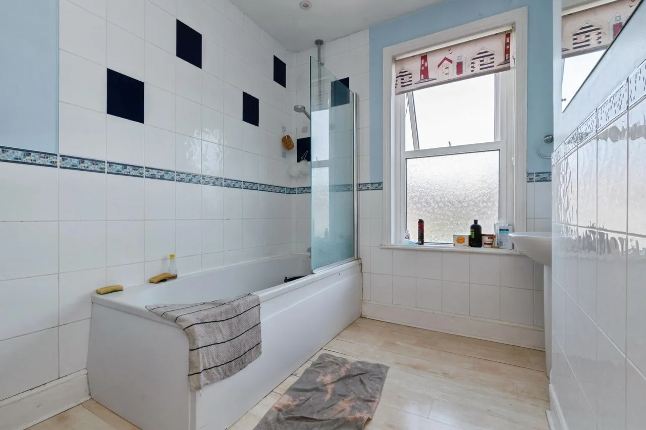 Charles Road, Poole, BH15, photo 11