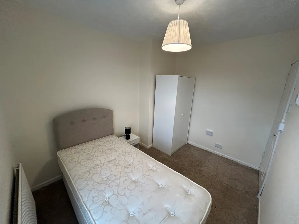 Kearsley Street, Liverpool, L4, photo 13