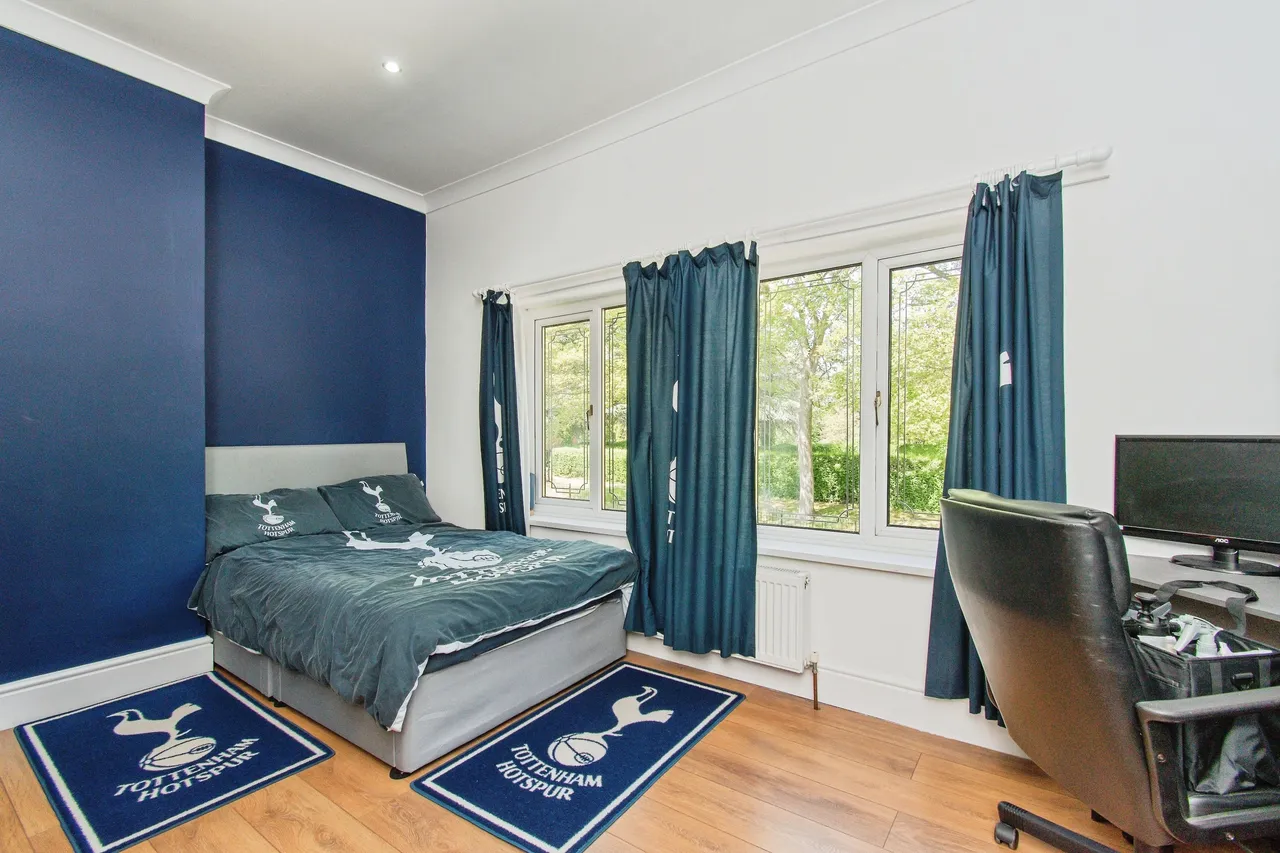 Castleford Road, Normanton, WF6, photo 13