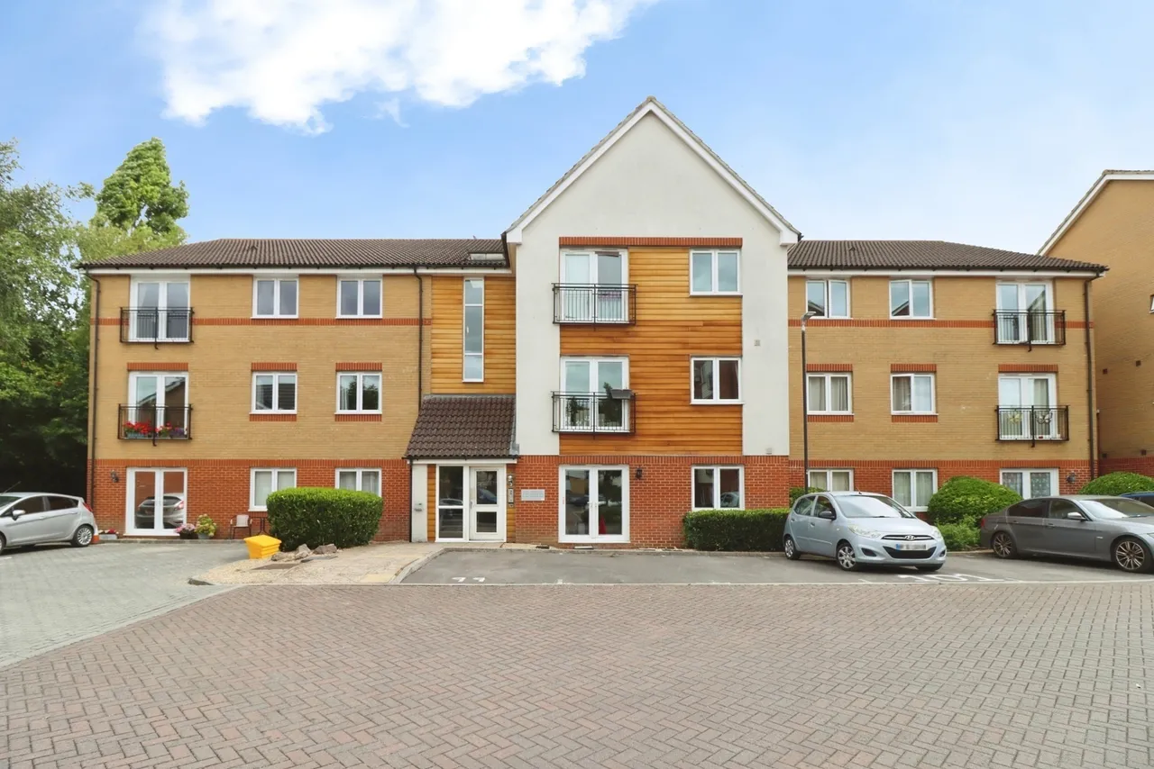 2 bed flat for sale — Hollybrook Park, Kingswood, Bristol, BS15