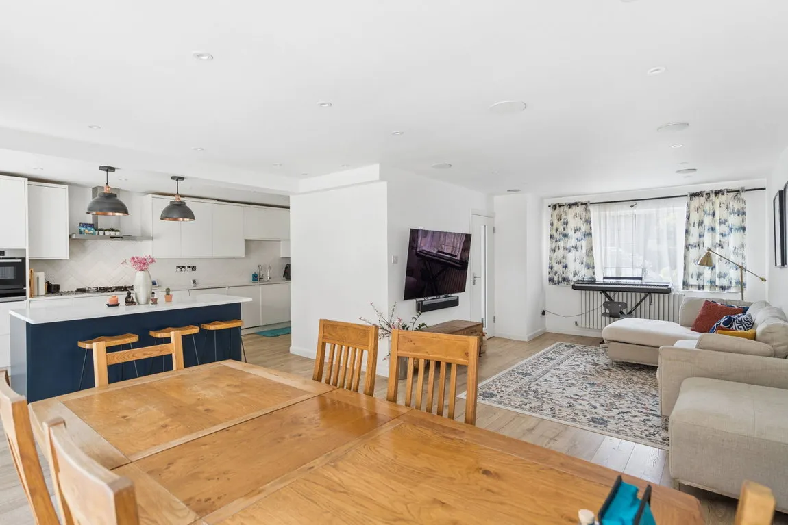 Brookdene Drive, Northwood, HA6, photo 5
