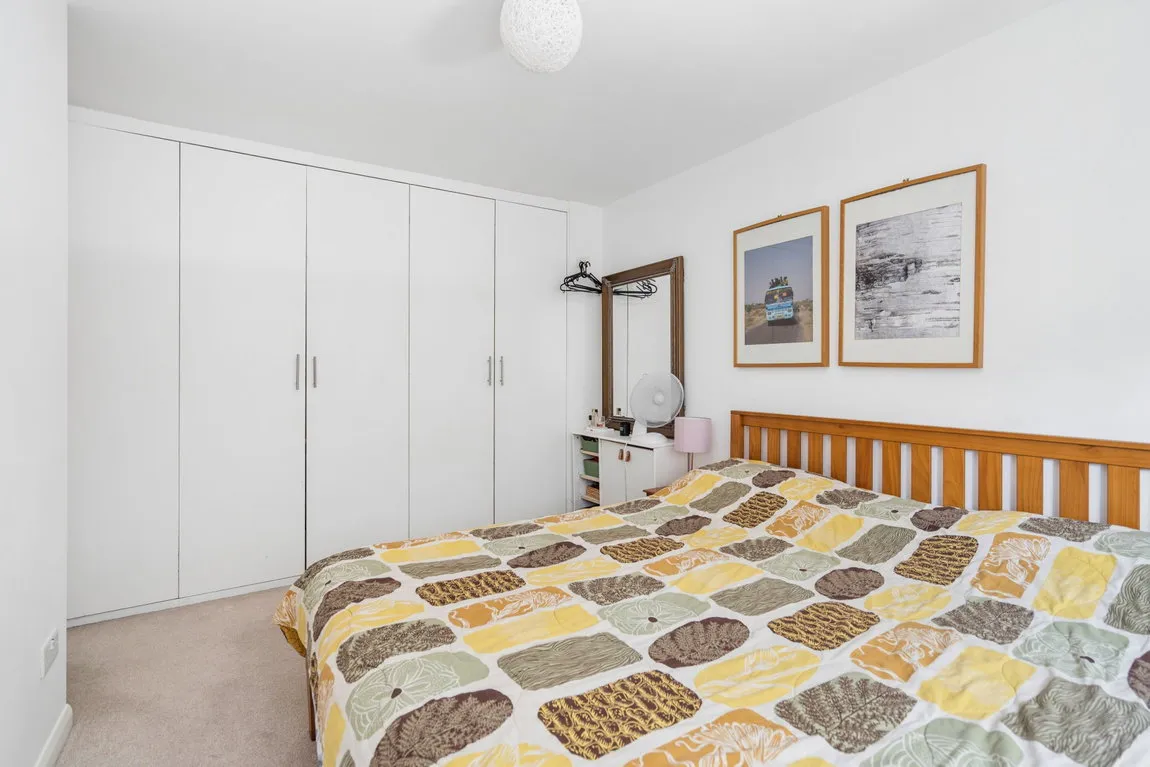 Brookdene Drive, Northwood, HA6, photo 17