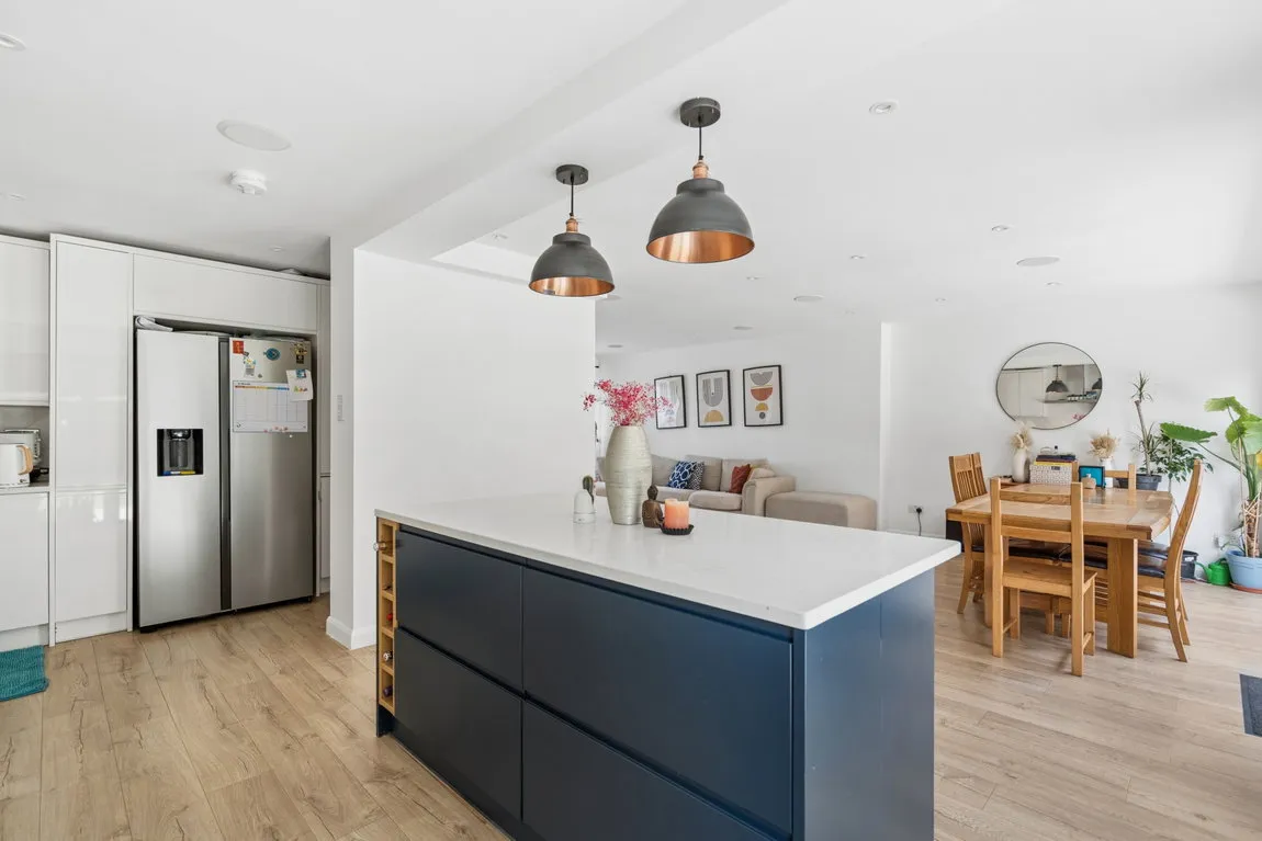 Brookdene Drive, Northwood, HA6, photo 3