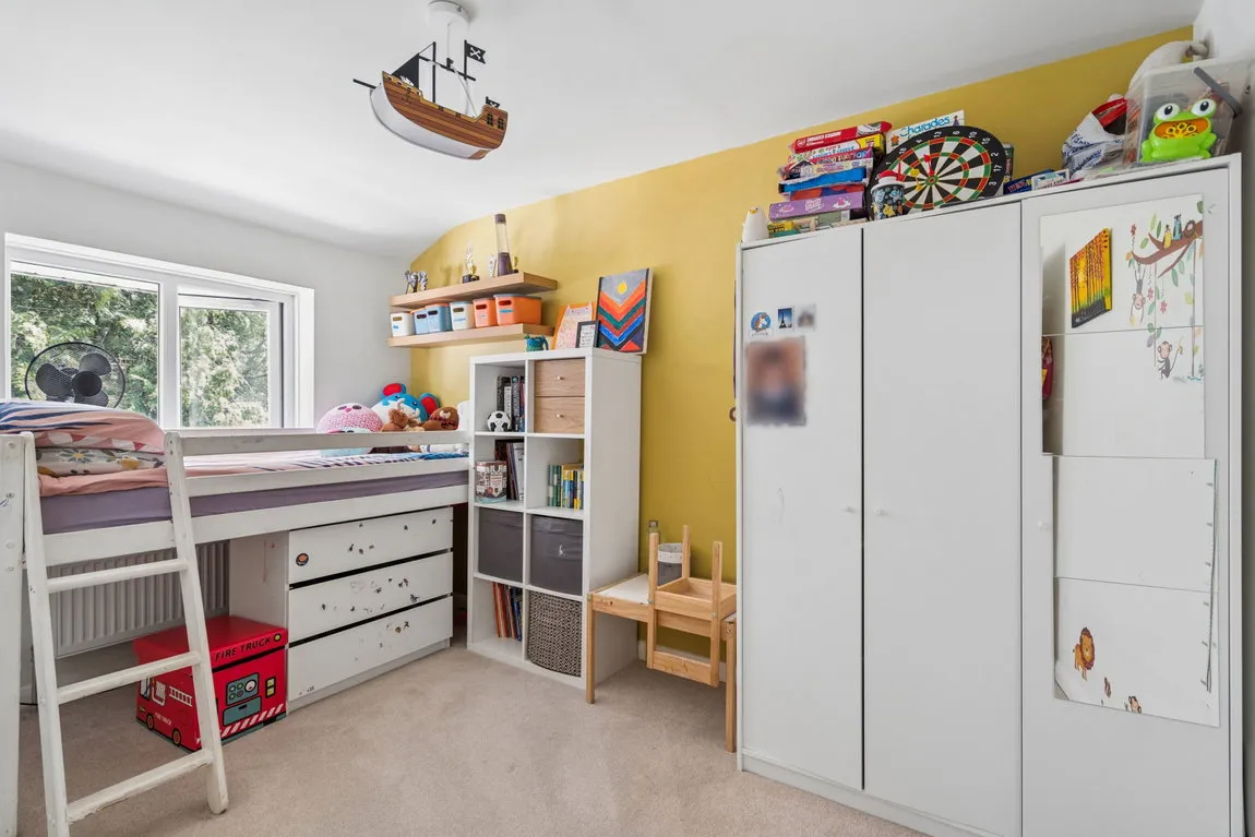 Brookdene Drive, Northwood, HA6, photo 18