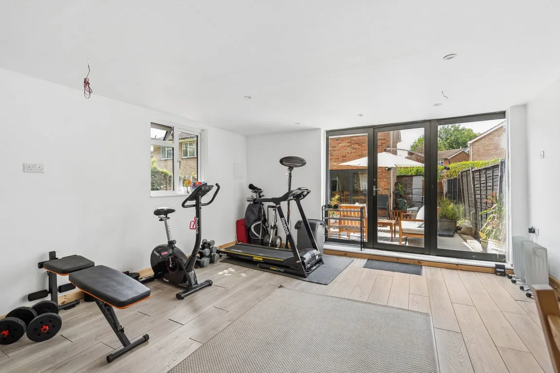 Brookdene Drive, Northwood, HA6, photo 11