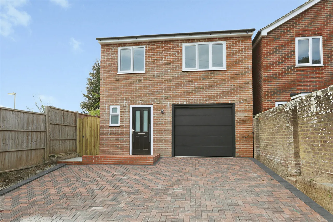 3 bed house for sale, The Shrubbery, Gosport, PO12