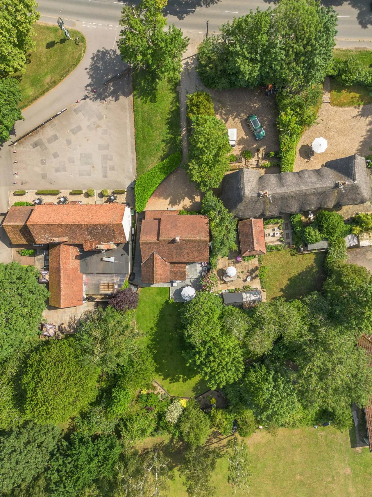 Stunning Chain Free Cottage in popular villlage, photo 49