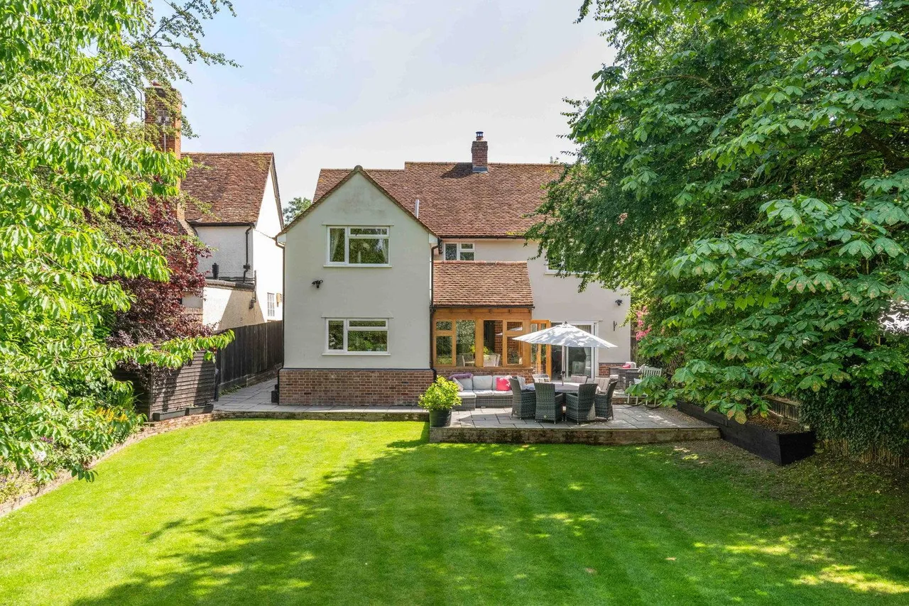 Stunning Chain Free Cottage in popular villlage, photo 46