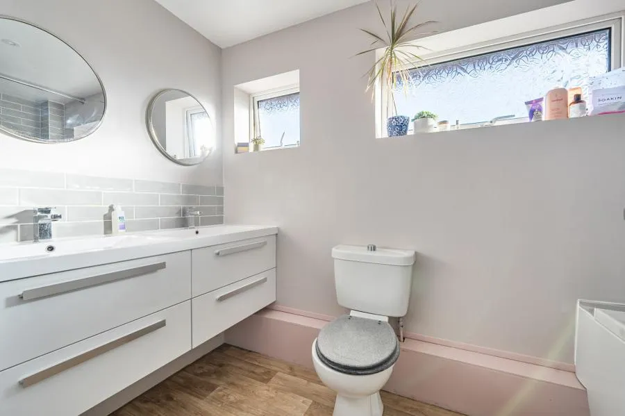 Glebe Rise, Kings Sutton, OX17, photo 15