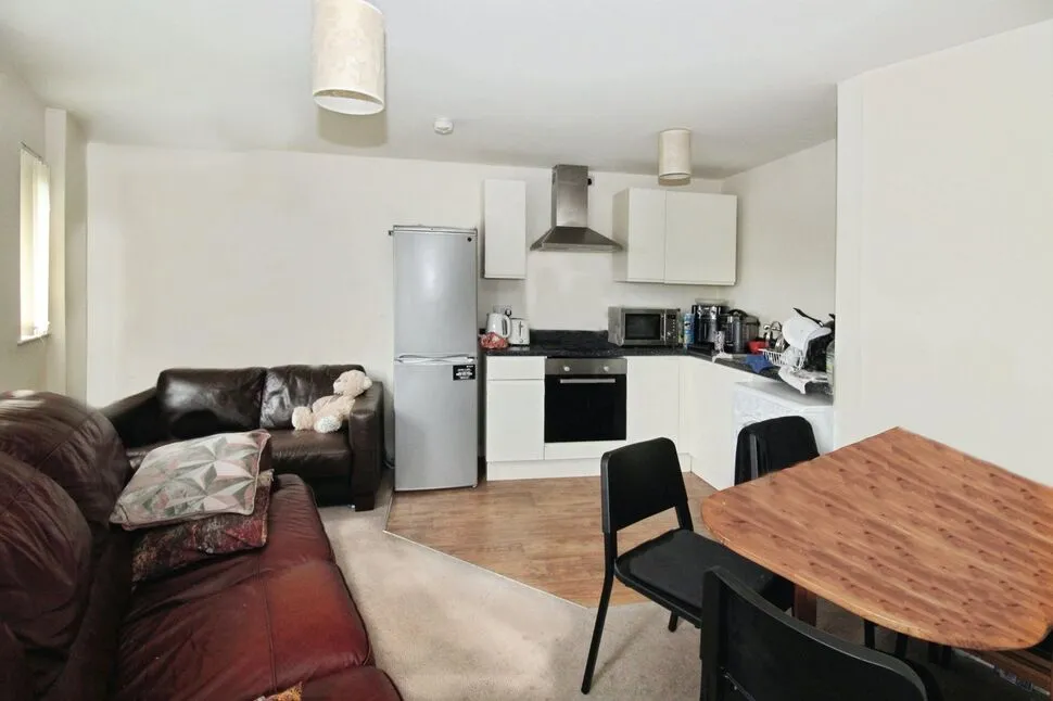 Hamnett Court, Birchwood, Cheshire, WA3, photo 2