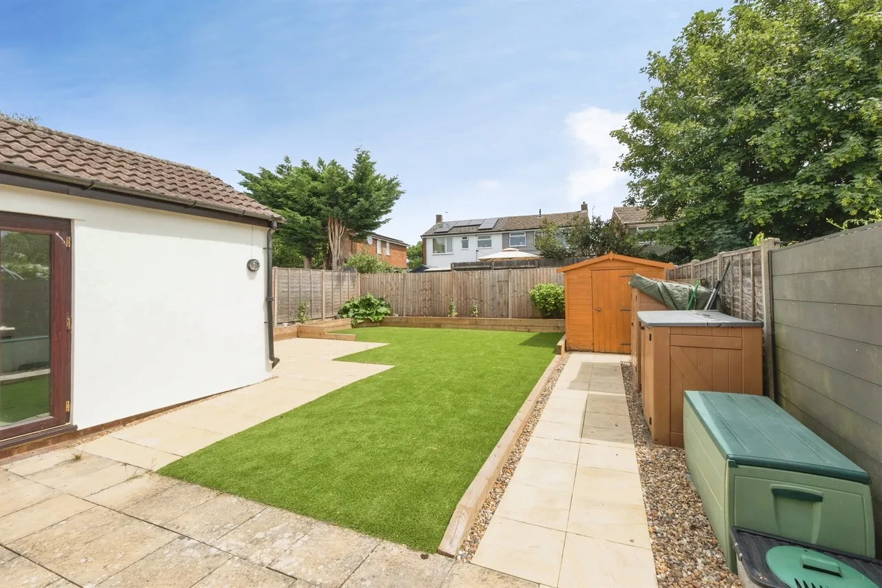Weston Road, Great Horwood, Milton Keynes, photo 2