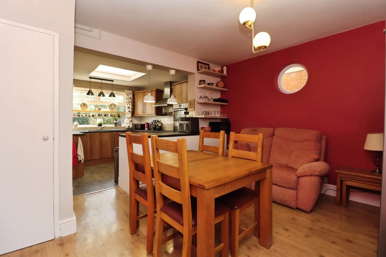 Union Street, Desborough, NN14, photo 6