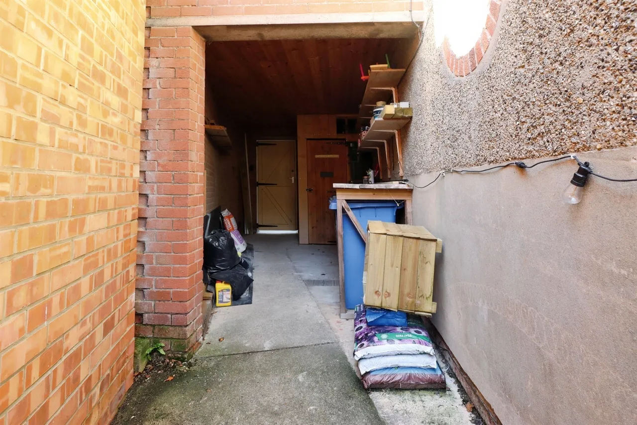 Union Street, Desborough, NN14, photo 28