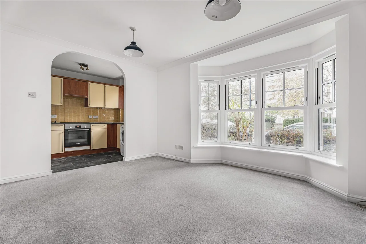 2 bed flat to rent, Cavendish Road, Brondesbury, NW6