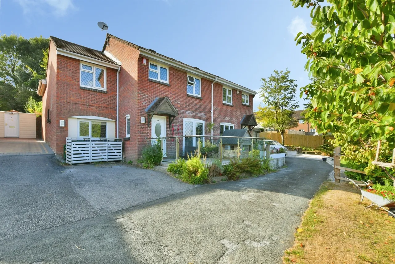 5 bed house for sale, Holly Park Close, Plymouth, PL5