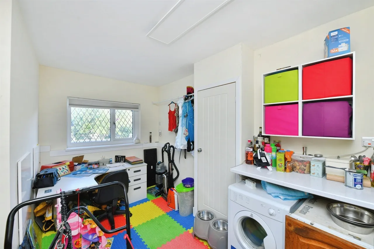 Holly Park Close, Plymouth, PL5, photo 8