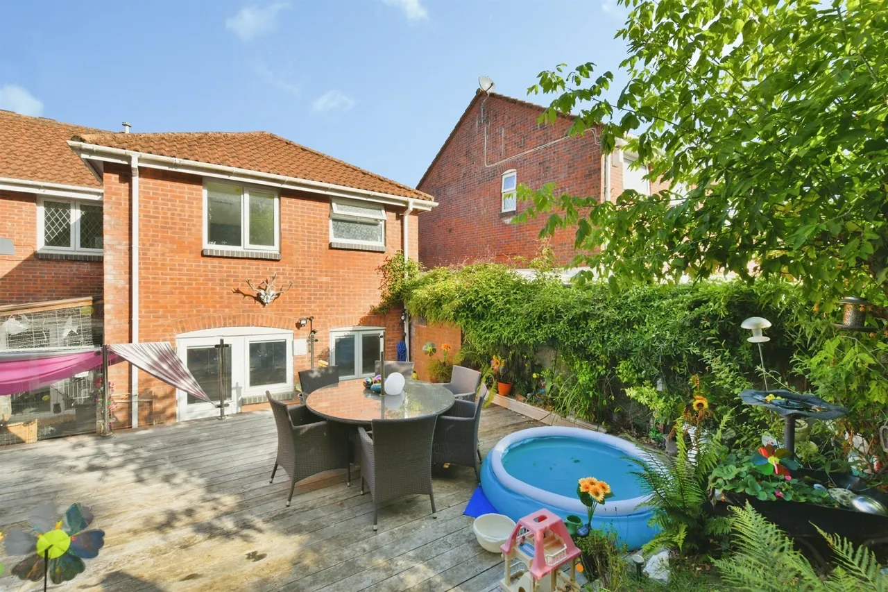 Holly Park Close, Plymouth, PL5, photo 21