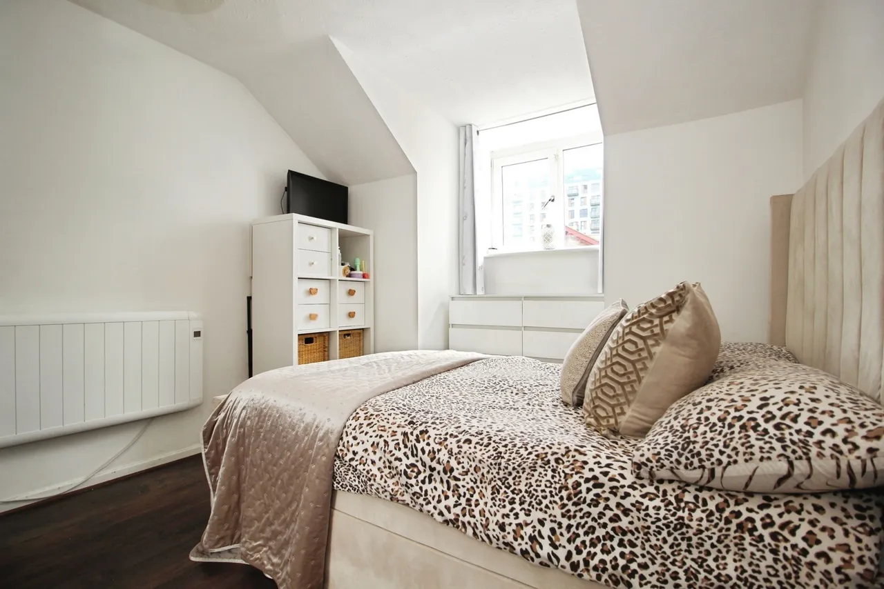 Navigation Walk, Leeds, West Yorkshire, LS10, photo 8