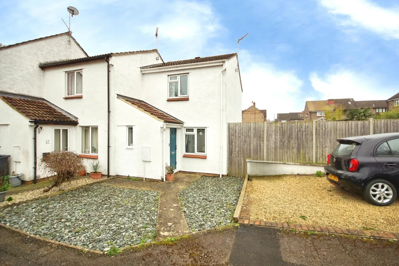 2 bed house for sale, Addymore, Cam, GL11