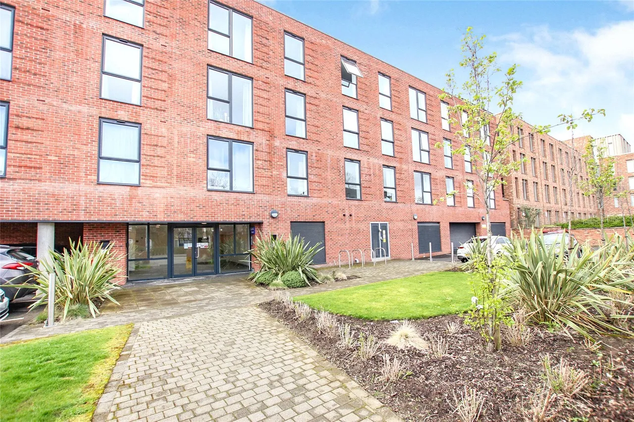 2 bed flat to rent, Trafford Street, Chester, CH1