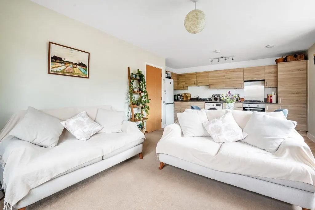 Breakspear Gardens, Beare Green, RH5, photo 4