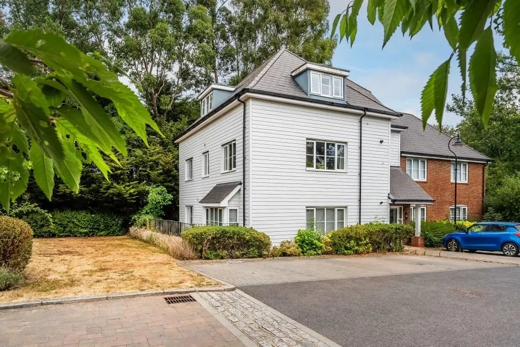 Breakspear Gardens, Beare Green, RH5, photo 12