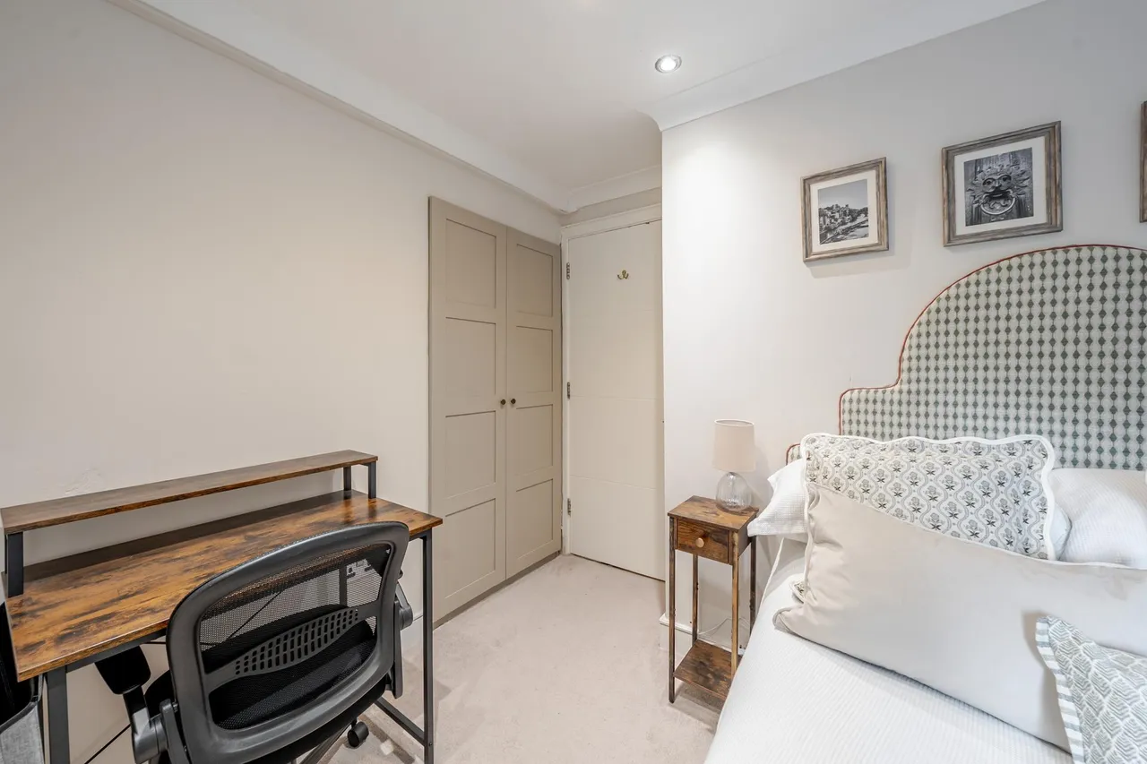 The Hall, Allerton Hill, LS7, photo 18