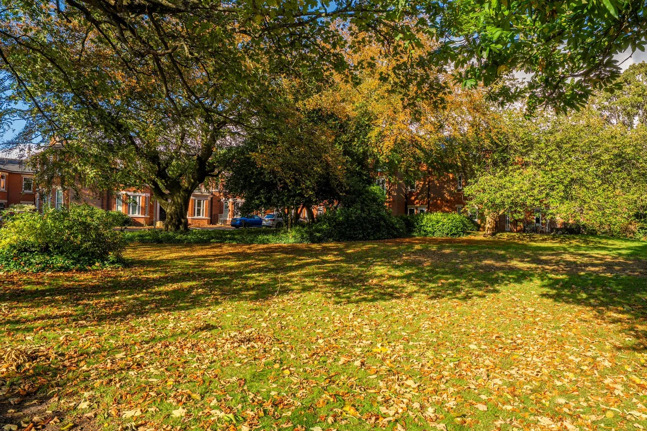 The Hall, Allerton Hill, LS7, photo 25