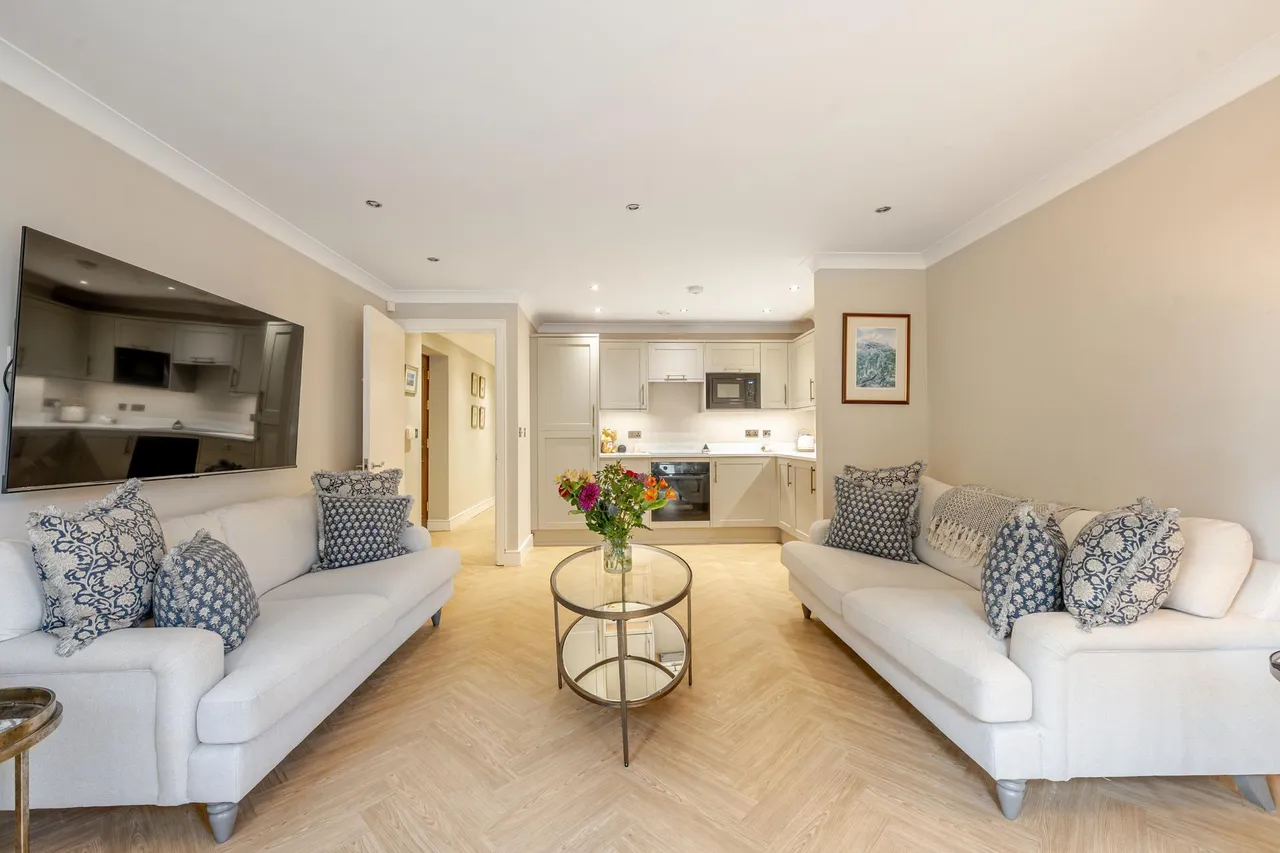 The Hall, Allerton Hill, LS7, photo 3