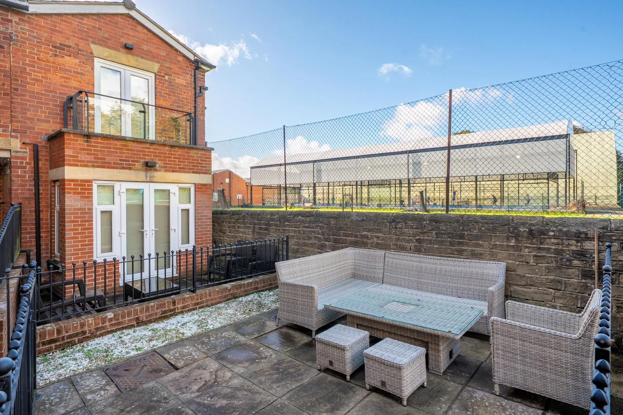The Hall, Allerton Hill, LS7, photo 22